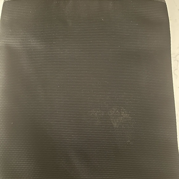 Saint Laurent Black Tone on Tone Signature Crossbody Bag - Picture 6 of 7